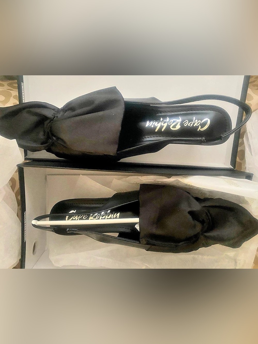 Cape Robbin Bow Heels in Black US 9 NWT